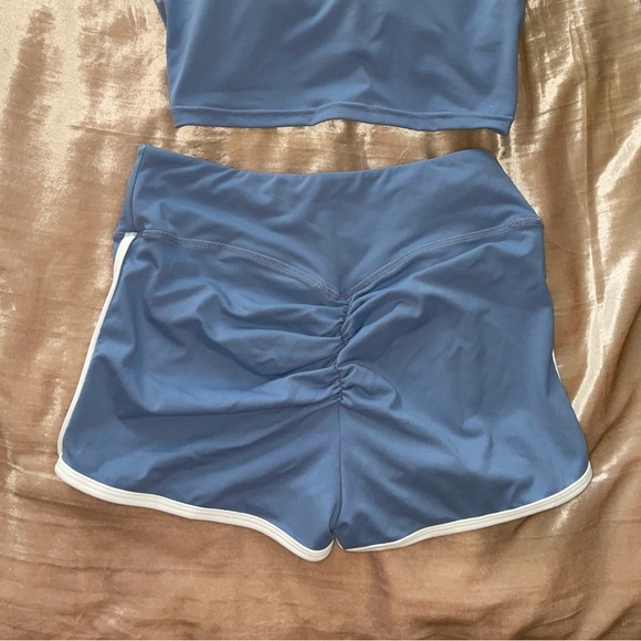 Size small scrunch butt booty shorts and crop top workout set blue and white - Picture 2 of 3